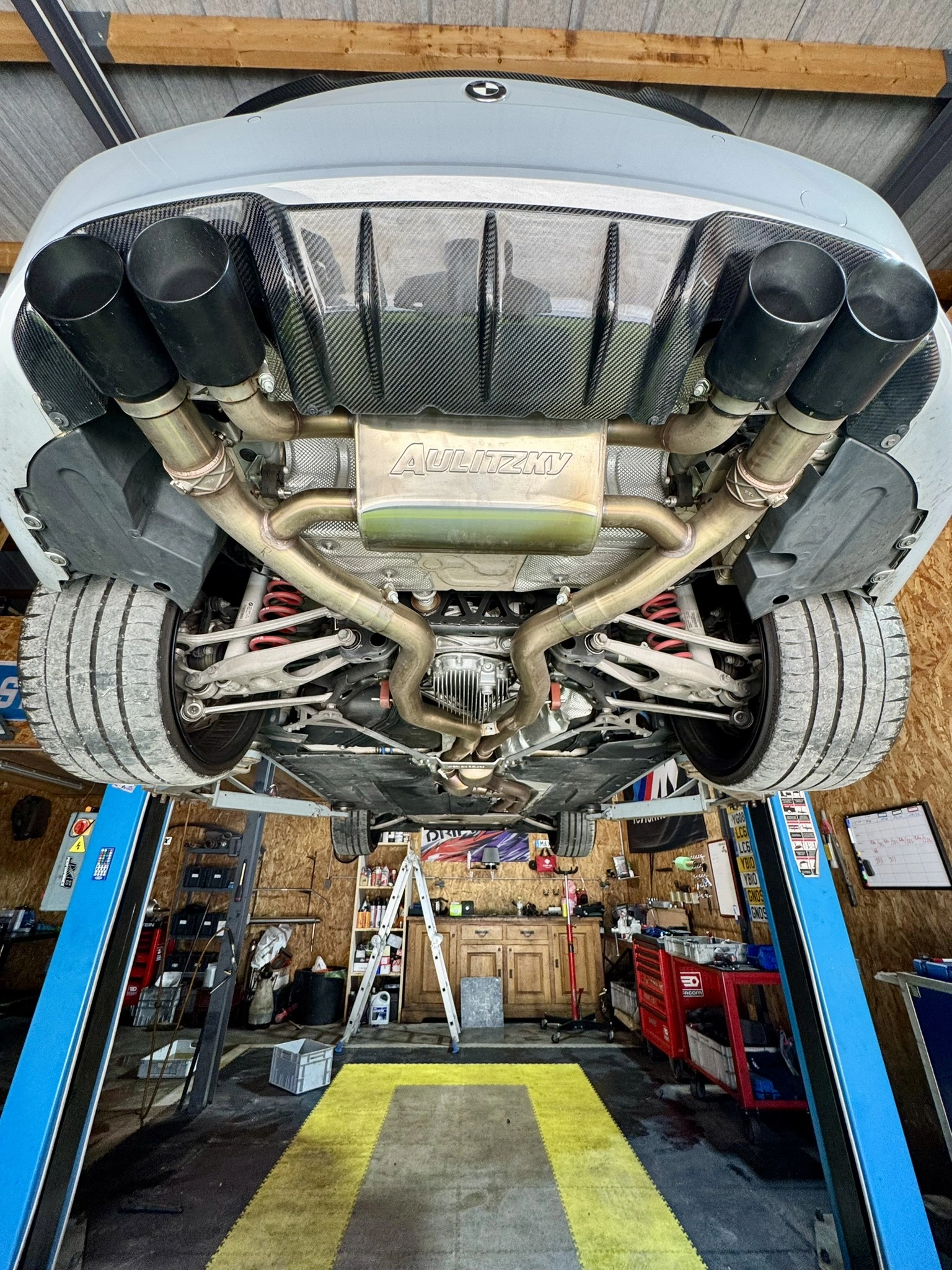 PASSION AUTO 85 - Intervention technique BMW réparation moteur